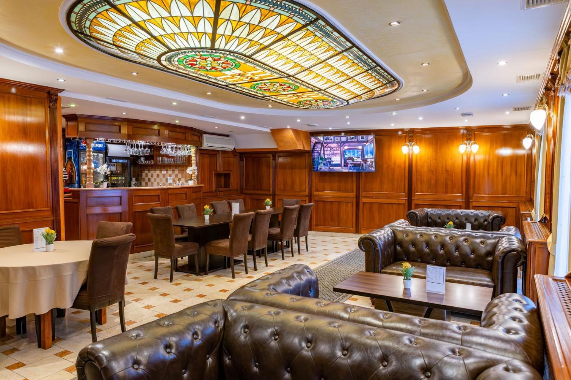 Hotel Barbakan Pecs Ngoại thất bức ảnh